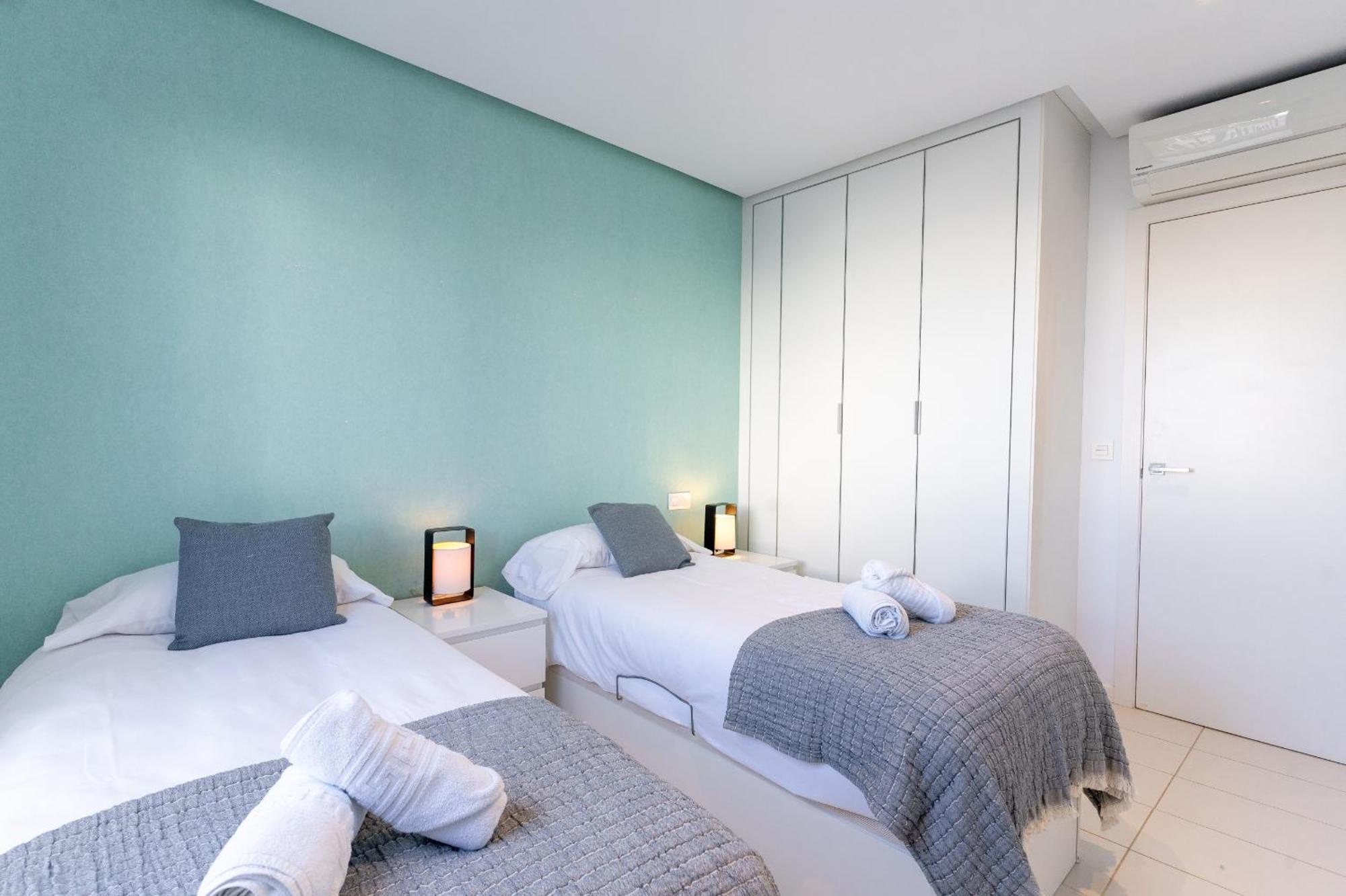 Cenuela - Lush Haven By United Renters Apartment